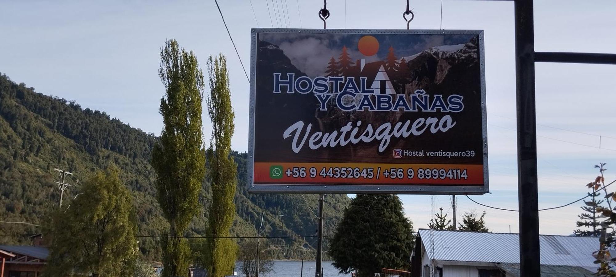Hostal Y Cabanas Ventisquero Puerto Puyuguapi Bagian luar foto